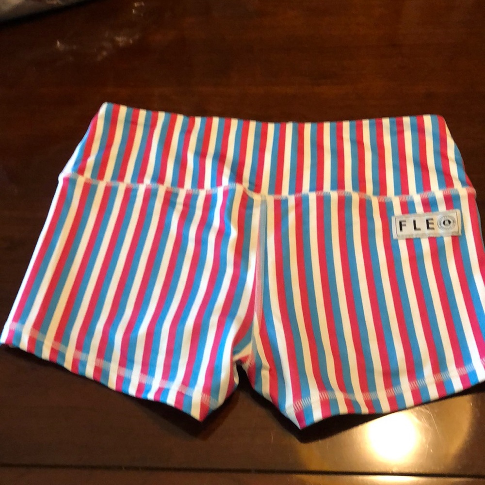 Fleo Booty shorts